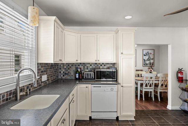 5113 GARFIELD AVE, Pennsauken, NJ 08109