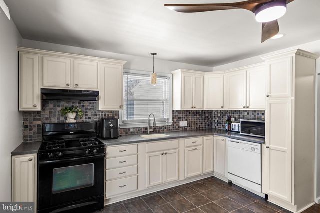 5113 GARFIELD AVE, Pennsauken, NJ 08109