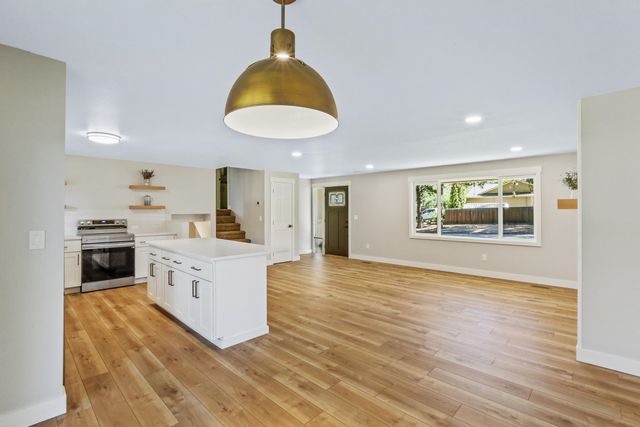 4010 S Cuba St, Spokane, WA 99223