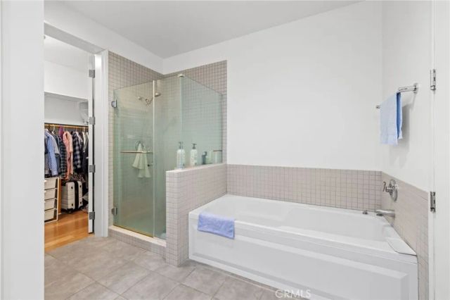 801 S Grand 1611, Los Angeles, CA 90017