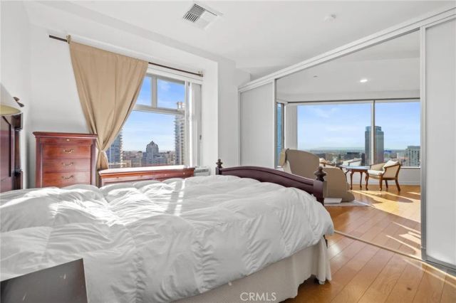 801 S Grand 1611, Los Angeles, CA 90017
