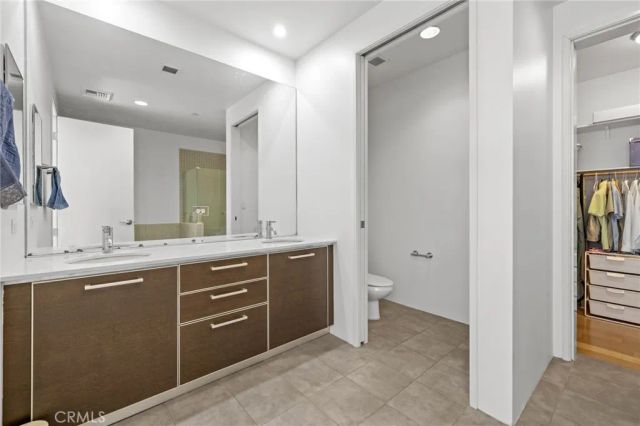 801 S Grand 1611, Los Angeles, CA 90017