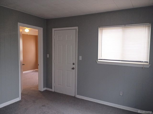 9251 PLAINVIEW, Detroit, MI 48228