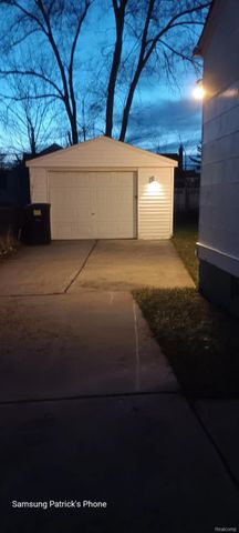 9251 PLAINVIEW, Detroit, MI 48228