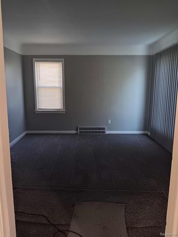 9251 PLAINVIEW, Detroit, MI 48228