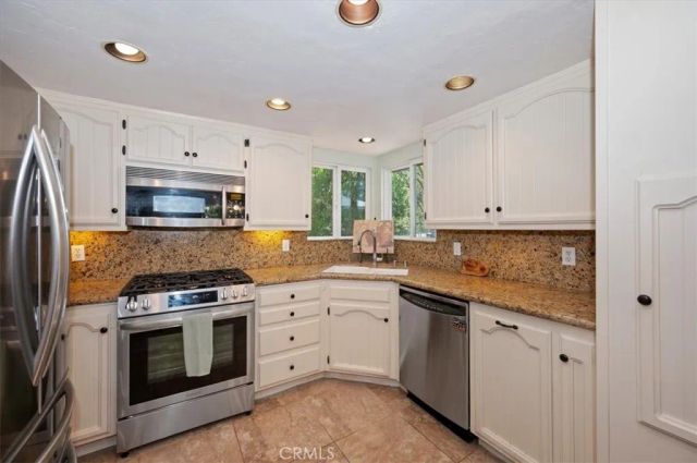 334 Highland Drive, Lake Arrowhead, CA 92352