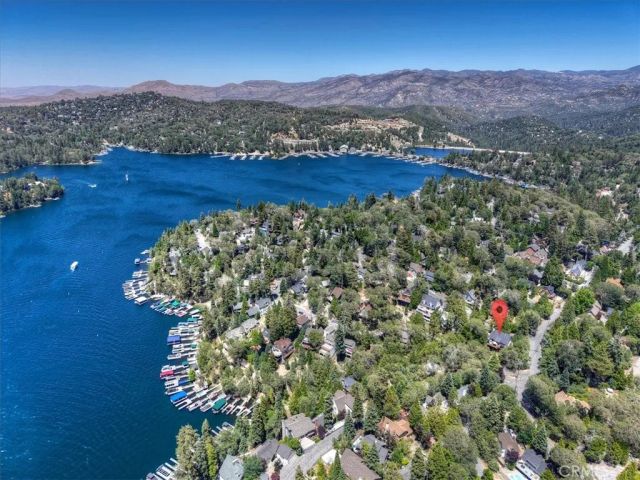 334 Highland Drive, Lake Arrowhead, CA 92352