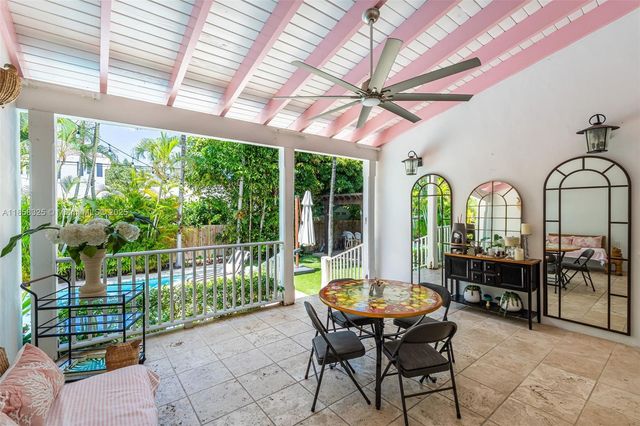 285 W Enid Dr, Key Biscayne, FL 33149