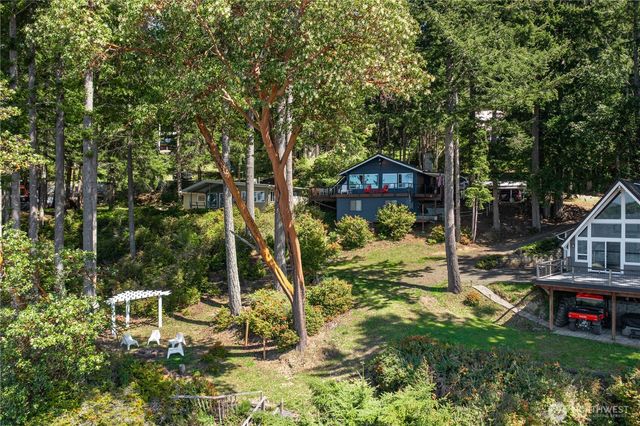 108 Herron Lane NW, Lakebay, WA 98349