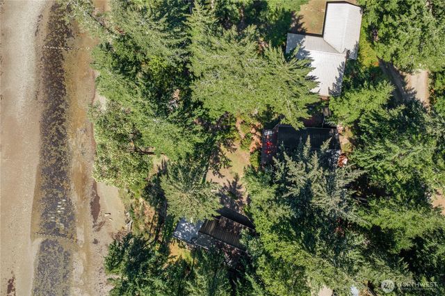 108 Herron Lane NW, Lakebay, WA 98349