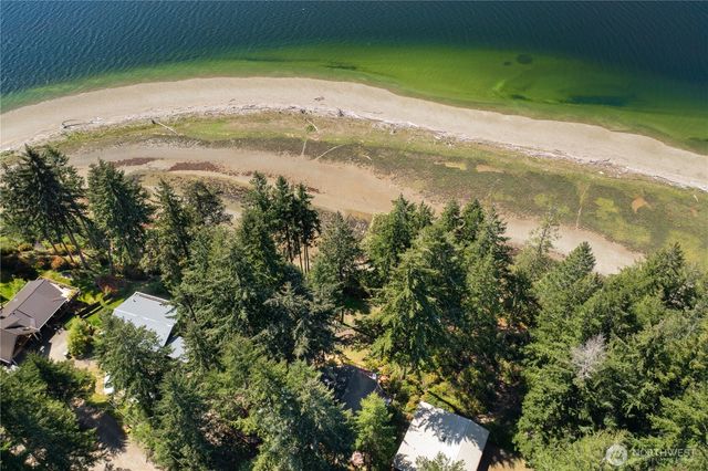 108 Herron Lane NW, Lakebay, WA 98349