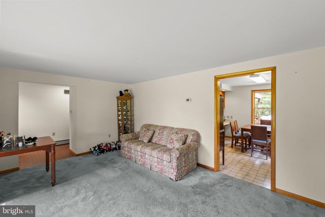 1480 CHESTNUT GROVE RD, Winchester, VA 22603