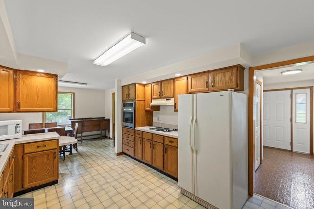 1480 CHESTNUT GROVE RD, Winchester, VA 22603