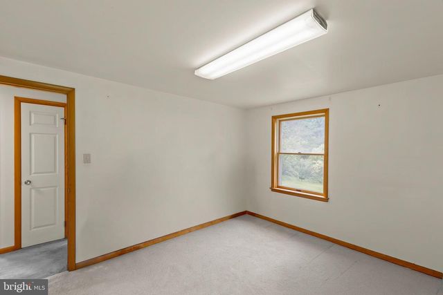 1480 CHESTNUT GROVE RD, Winchester, VA 22603