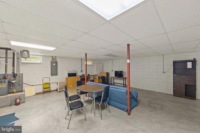 1480 CHESTNUT GROVE RD, Winchester, VA 22603
