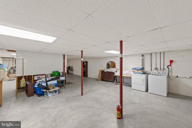 1480 CHESTNUT GROVE RD, Winchester, VA 22603