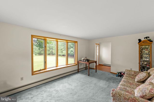 1480 CHESTNUT GROVE RD, Winchester, VA 22603