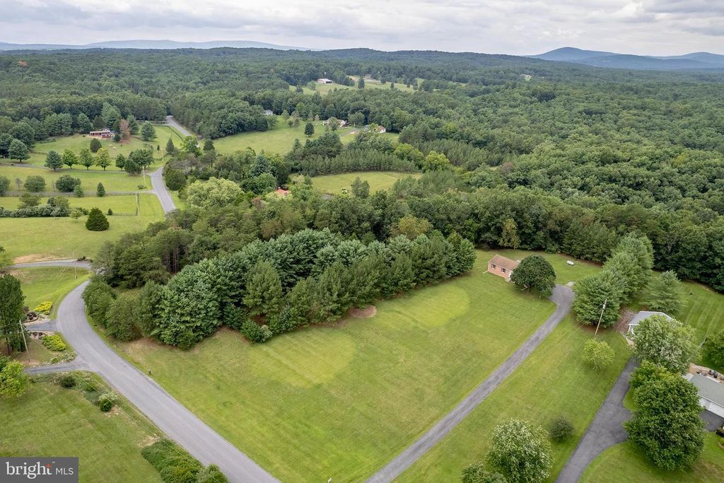 1480 CHESTNUT GROVE RD, Winchester, VA 22603