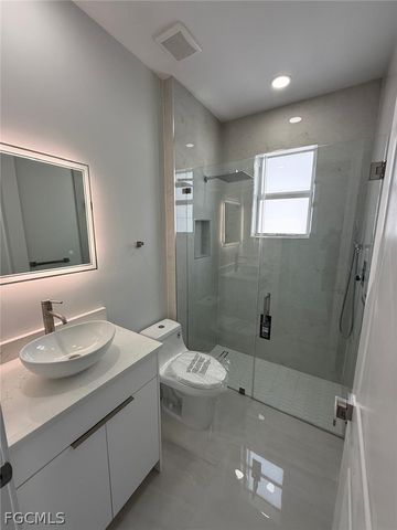 3707 36th ST SW, Lehigh Acres, FL 33976