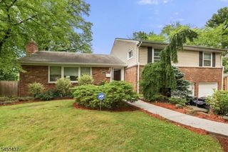 29 Devonshire Ter, West Orange Twp., NJ 07052
