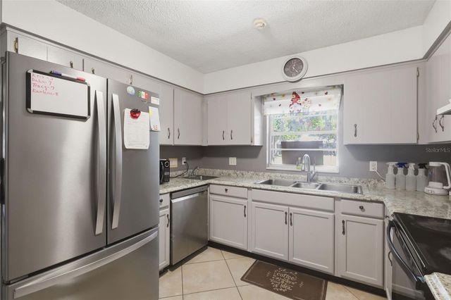 601 N PEACH STREET, Bunnell, FL 32110