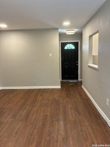 5207 Trading Post St, San Antonio, TX 78242