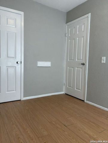 5207 Trading Post St, San Antonio, TX 78242