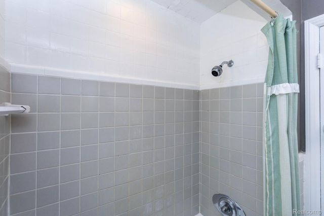 4237 Wakefield Road, Berkley, MI 48072