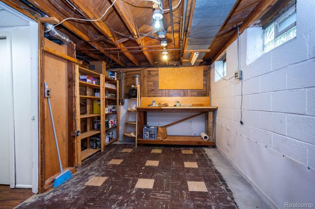 4237 Wakefield Road, Berkley, MI 48072