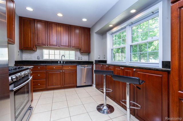 4237 Wakefield Road, Berkley, MI 48072