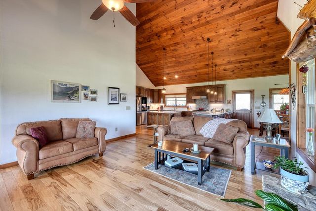 296 Flowers Drive, Blairsville, GA 30512