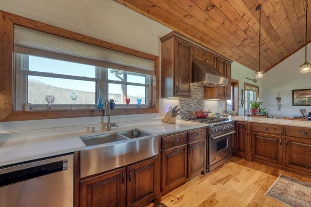 296 Flowers Drive, Blairsville, GA 30512