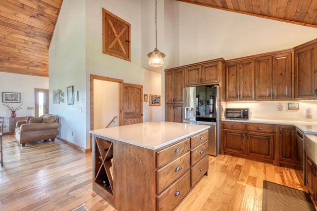 296 Flowers Drive, Blairsville, GA 30512