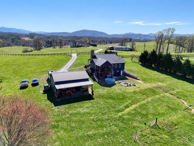 296 Flowers Drive, Blairsville, GA 30512