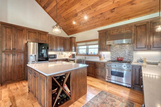 296 Flowers Drive, Blairsville, GA 30512