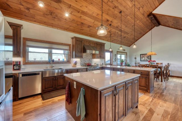 296 Flowers Drive, Blairsville, GA 30512