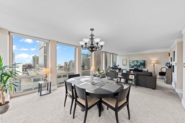 111 E Chestnut Street 30A, Chicago, IL 60611