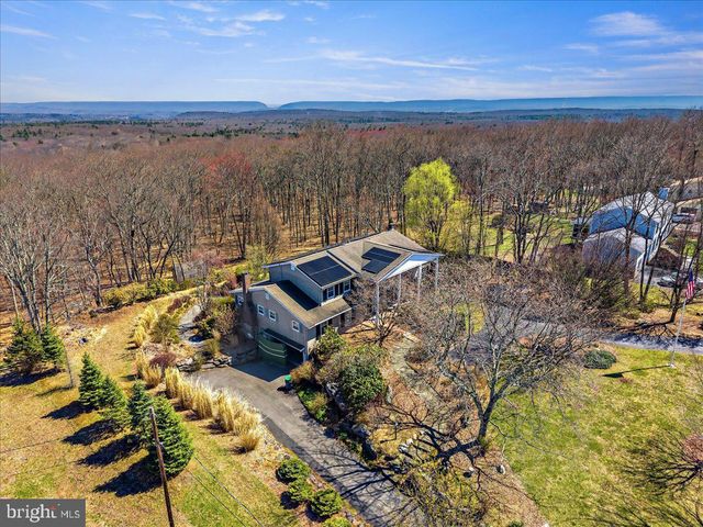 164 CHESTNUT OAK DR, Tannersville, PA 18372