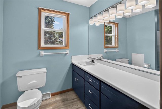 5713 Highland Way, Middleton, WI 53562