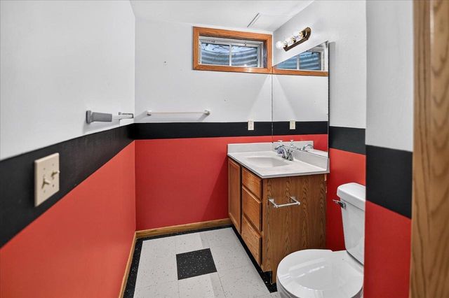 5713 Highland Way, Middleton, WI 53562