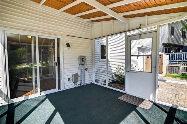 5713 Highland Way, Middleton, WI 53562