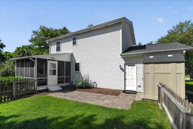 5713 Highland Way, Middleton, WI 53562
