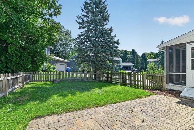 5713 Highland Way, Middleton, WI 53562