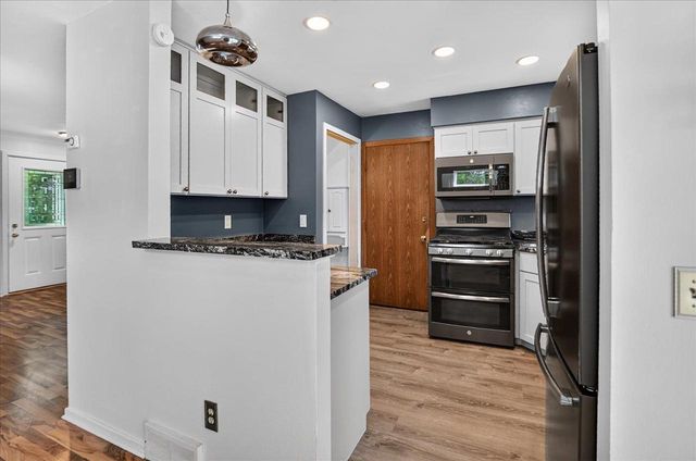 5713 Highland Way, Middleton, WI 53562