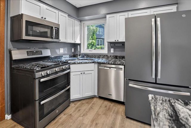 5713 Highland Way, Middleton, WI 53562