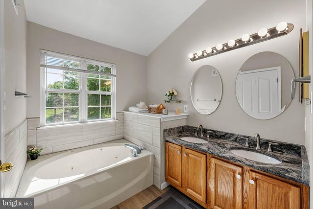 804 DAHLIA CIRCLE, Dayton, NJ 08810