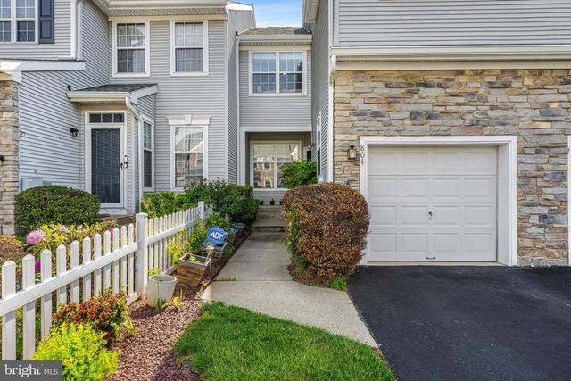 804 DAHLIA CIRCLE, Dayton, NJ 08810