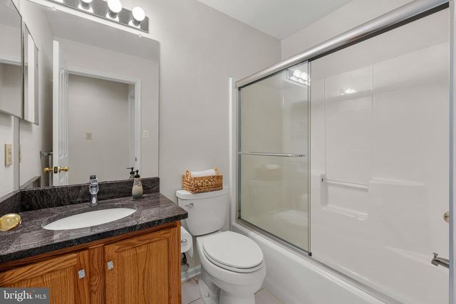 804 DAHLIA CIRCLE, Dayton, NJ 08810