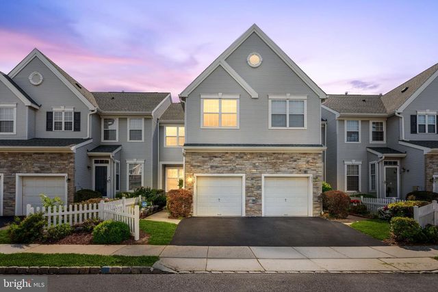 804 DAHLIA CIRCLE, Dayton, NJ 08810