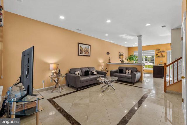 804 DAHLIA CIRCLE, Dayton, NJ 08810